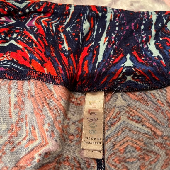 Lularoe TC Leggings - Picture 4 of 5